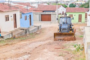 WhatsApp-Image-2026-02-27-at-15.10.53-1-300x200 PREFEITURA DE CURRAIS NOVOS INICIA PAVIMENTAÇÃO DA RUA NAIDE GALVÃO NO PARQUE DOURADO