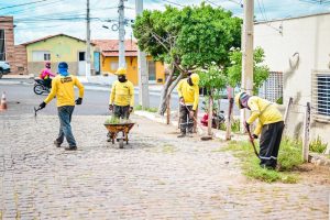 WhatsApp-Image-2026-05-12-at-13.31.52-300x200 Prefeitura avança na conclusão do asfaltamento da Avenida Getúlio Vargas em Currais Novos