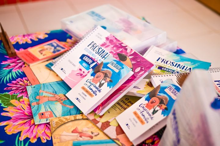 PREFEITURA DE CURRAIS NOVOS INICIA ENTREGA DE MATERIAL DIDÁTICO PARA A EDUCAÇÃO INFANTIL