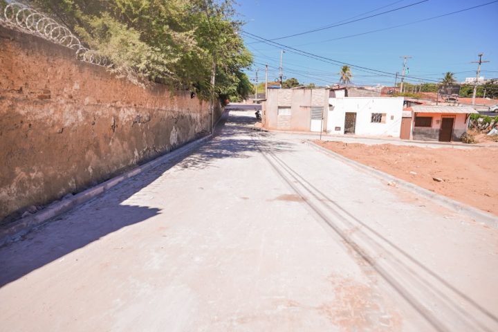 PREFEITURA DE CURRAIS NOVOS ENTREGA PAVIMENTAÇÃO DE CINCO RUAS
