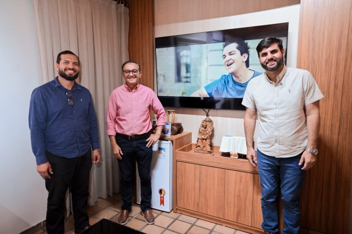DIA MUNICIPAL DO EVANGÉLICO TERÁ SHOW DE RÉGIS DANESE EM CURRAIS NOVOS